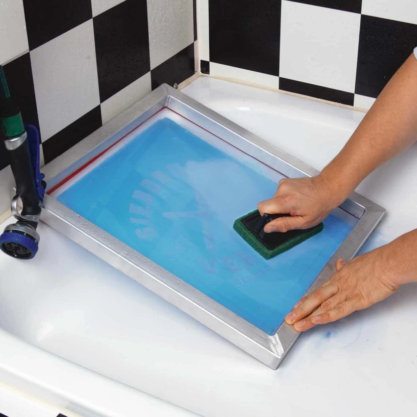 cleaning the screen